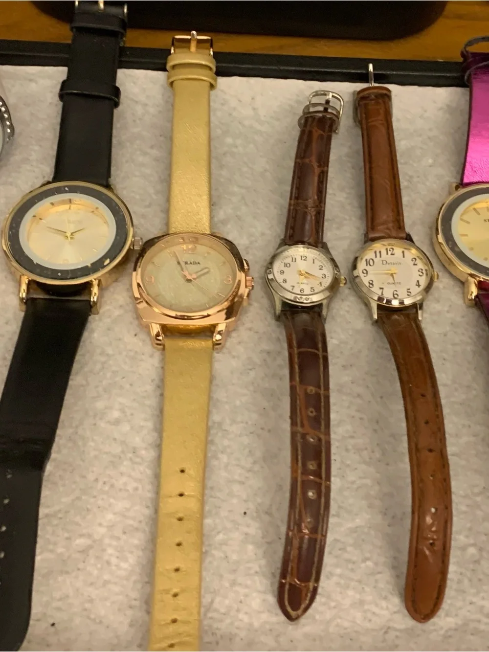 Ladies Watch Lot of 10 PC,All needs batteries.
